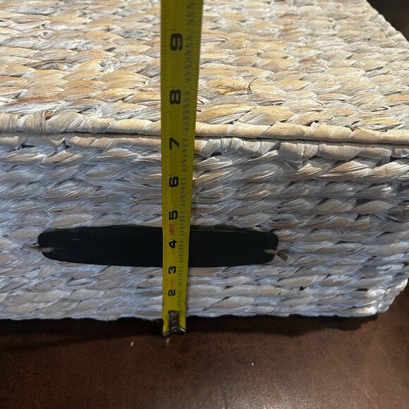 NWT Water Hyacinth Pantry Basket With Lid & Chalkboard Label - Picture 8 of 11
